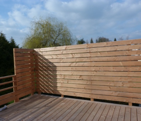 Construction en bois de palissage et d'habillage